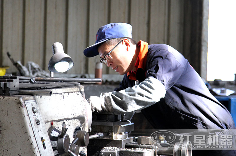 車間作業(yè)工人